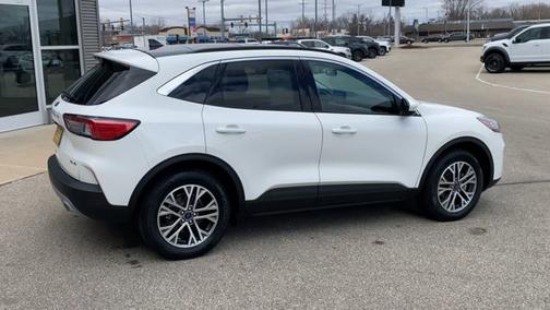 STAR WHITE METALLIC TRI-COA 2022 Ford Escape SEL