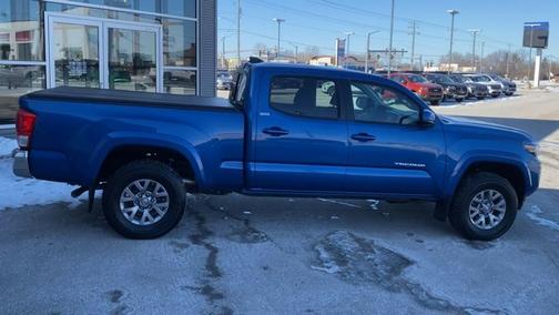 2017 Toyota Tacoma SR5