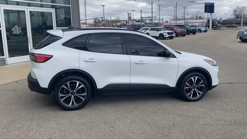 2021 Ford Escape SE