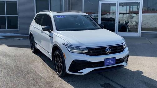 2022 Volkswagen Tiguan 2.0T SE R-LINE BLACK