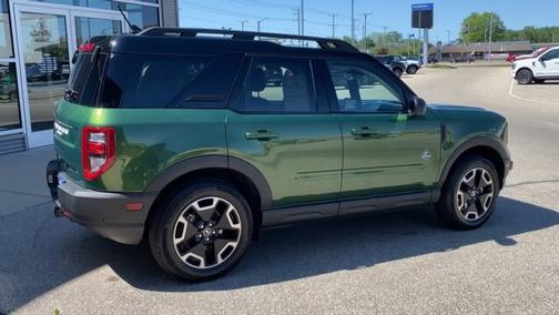 ERUPTION GREEN METALLIC 2023 Ford Bronco Sport OUTER BANKS