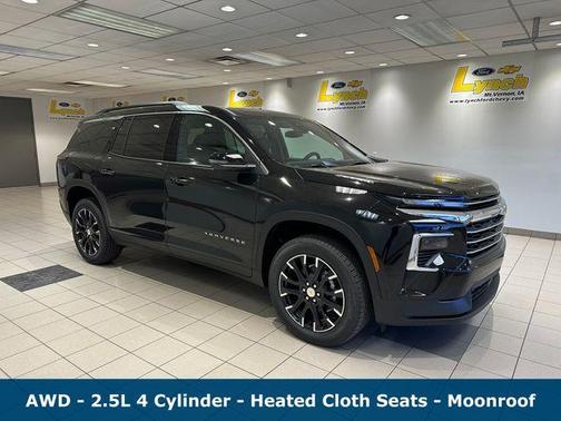 Mosaic Black Metallic 2026 Chevrolet Traverse LT