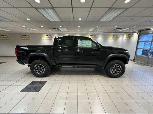 Black 2026 Chevrolet Colorado ZR2
