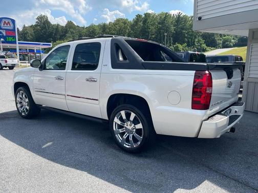 2011 Chevrolet Avalanche 1500 LTZ