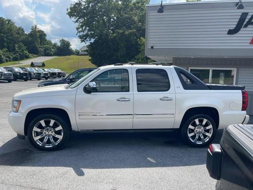 2011 Chevrolet Avalanche 1500 LTZ