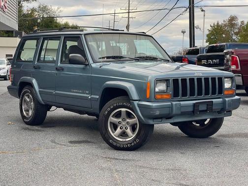 1998 Jeep Cherokee Sport 4WD