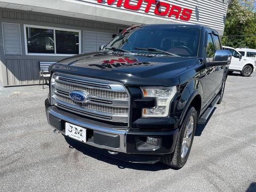 Tuxedo Black Metallic 2015 Ford F-150 Platinum