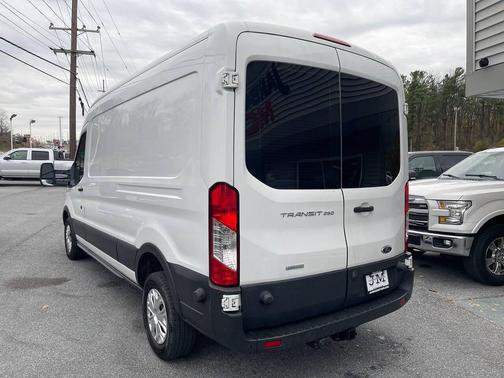 2015 Ford Transit-250 Base