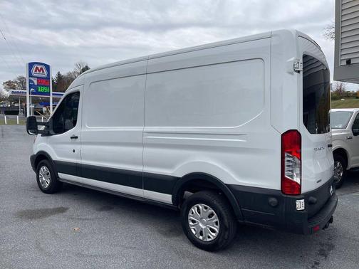 2015 Ford Transit-250 Base