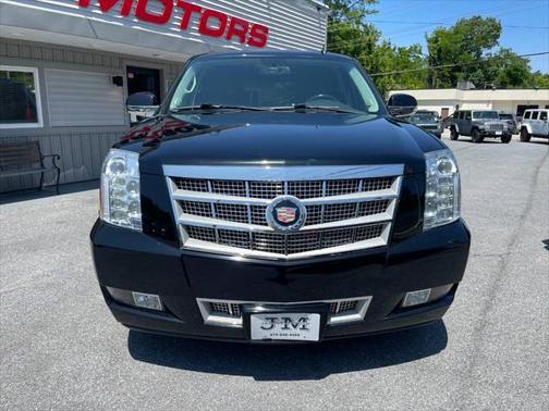 2014 Cadillac Escalade Platinum Edition