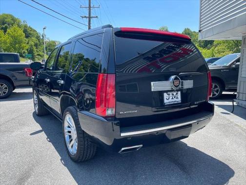 2014 Cadillac Escalade Platinum Edition