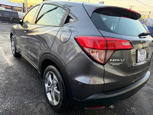 2016 Honda HR-V LX