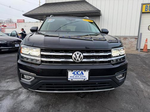 2018 Volkswagen Atlas 3.6L SEL Premium
