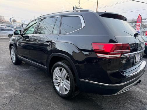 2018 Volkswagen Atlas 3.6L SEL Premium