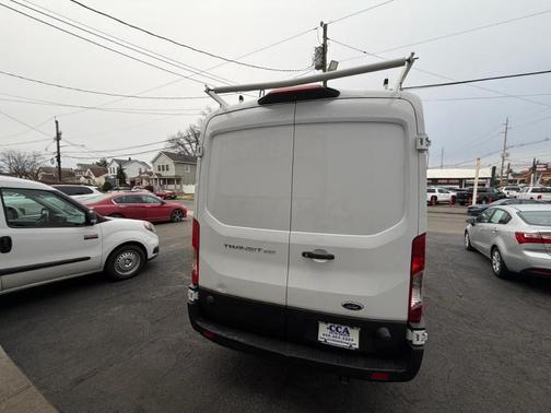 2019 Ford Transit-250 148 WB Medium Roof Cargo