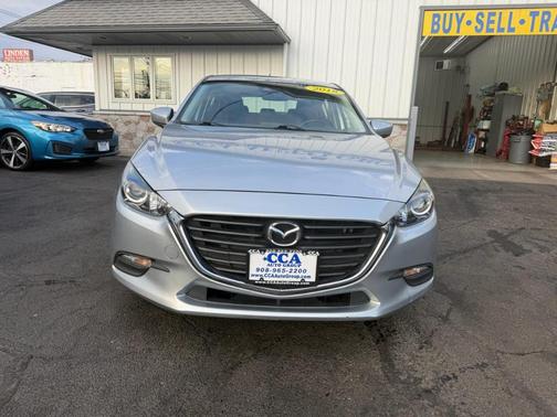 2018 Mazda Mazda3 Touring