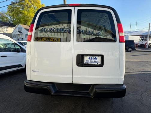 White 2018 Chevrolet Express 2500 Work Van