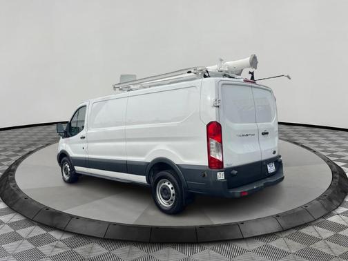 2018 Ford Transit-250 Base