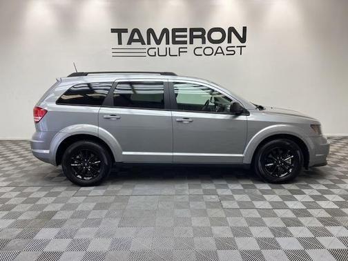 Photo 3 of 16 of 2020 Dodge Journey SE Value
