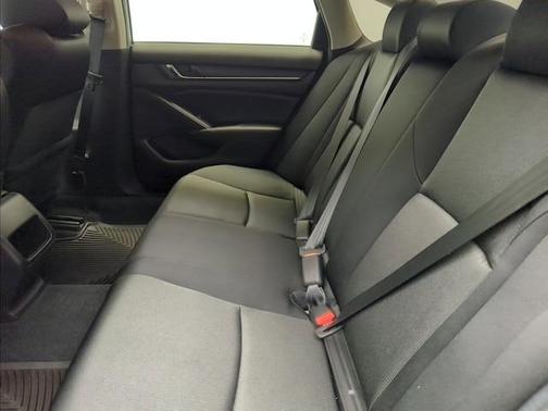 Photo 5 of 15 of 2021 Honda Accord LX 1.5T