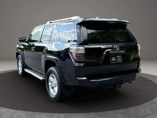 2016 Toyota 4Runner SR5 Sport Utility 4D