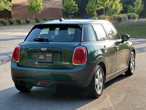 2016 MINI Hardtop Cooper