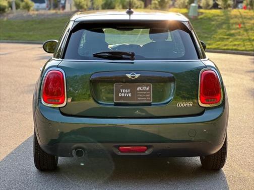 2016 MINI Hardtop Cooper