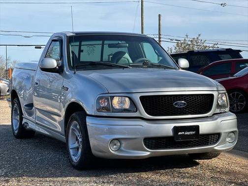 2000 Ford F-150 SVT Lightning Flareside