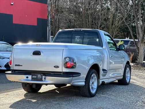 2000 Ford F-150 SVT Lightning Flareside