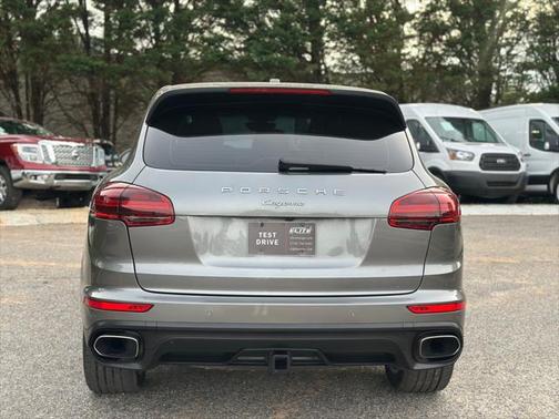 2017 Porsche Cayenne Base