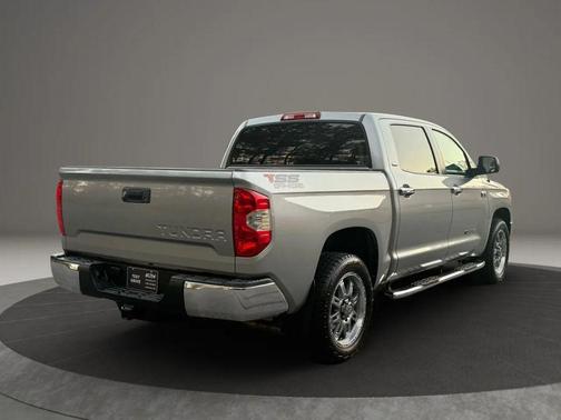 2017 Toyota Tundra SR5