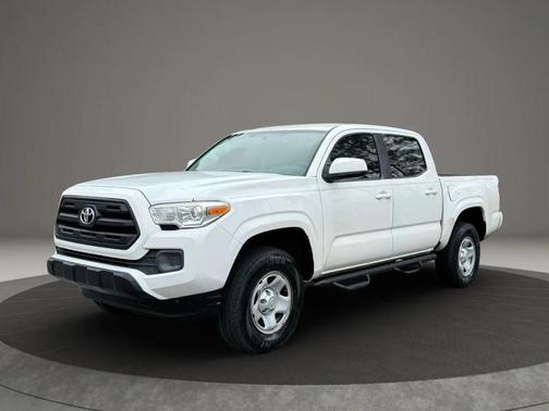 2017 Toyota Tacoma SR