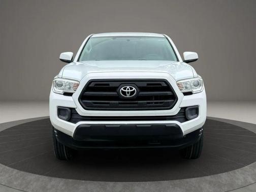 2017 Toyota Tacoma SR