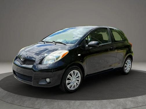 Black Sand Pearl 2010 Toyota Yaris Base