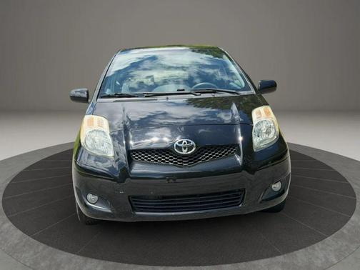 Black Sand Pearl 2010 Toyota Yaris Base