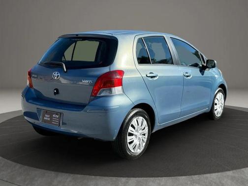 2009 Toyota Yaris S
