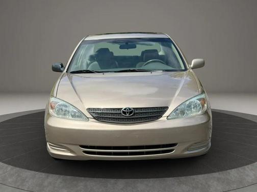 Gold 2002 Toyota Camry LE