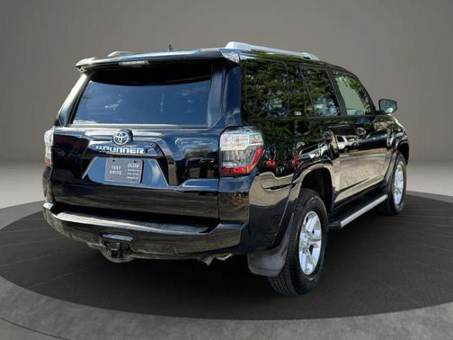 2016 Toyota 4Runner SR5 Sport Utility 4D
