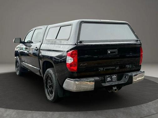 2017 Toyota Tundra SR5