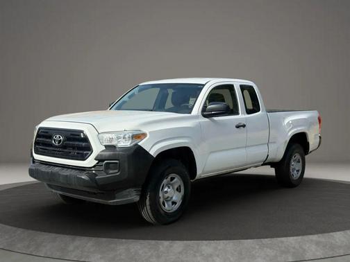 2017 Toyota Tacoma SR