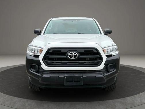 2016 Toyota Tacoma SR