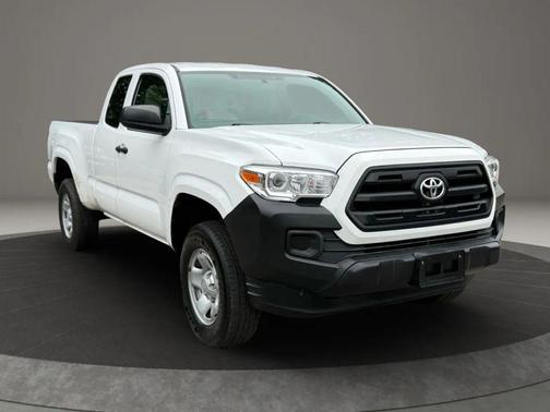 2016 Toyota Tacoma SR