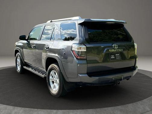 2015 Toyota 4Runner SR5 Sport Utility 4D