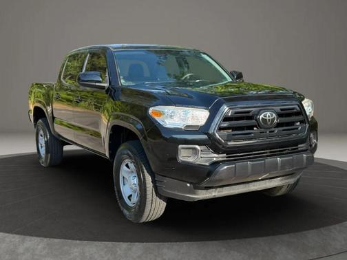 Midnight Black Metallic 2018 Toyota Tacoma SR