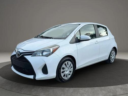 White 2017 Toyota Yaris L