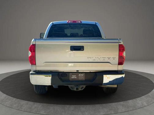 2014 Toyota Tundra SR5