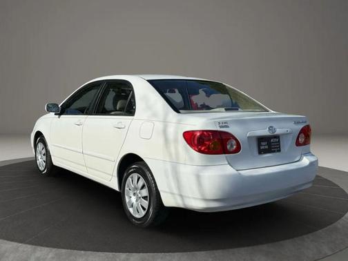 2003 Toyota Corolla LE