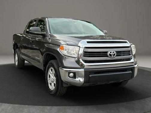 2015 Toyota Tundra SR5
