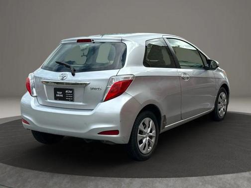 2013 Toyota Yaris L