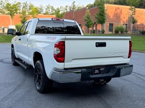 2016 Toyota Tundra SR